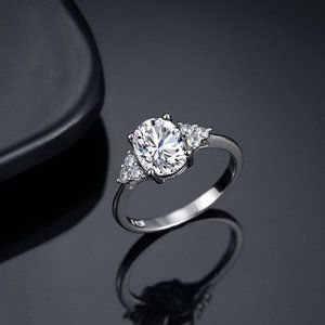 3/$35 💗 Swarovski Crystal Sterling Silver Ring 925